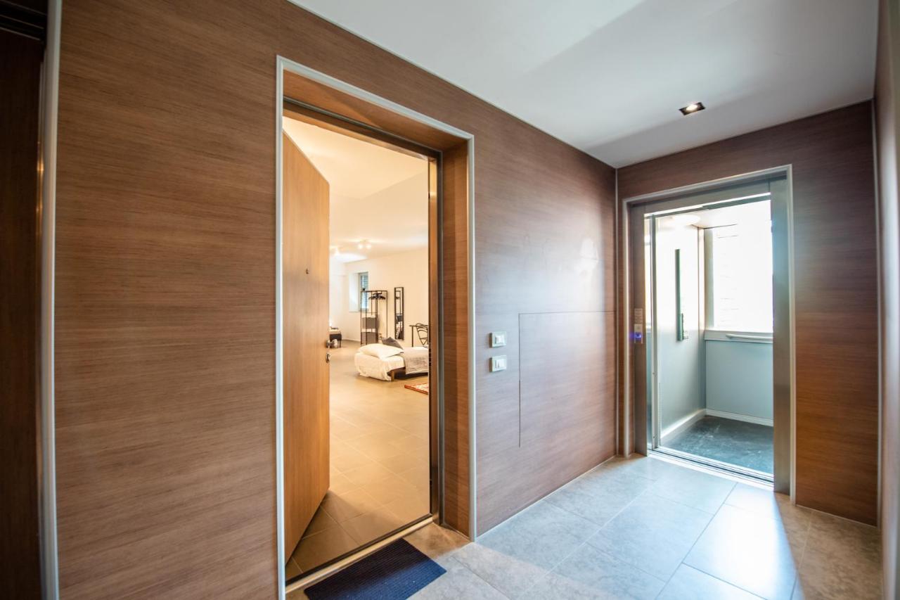 350 M Dalla Stazione L Parcheggio Free L Nova Loft Apartment Parma Exterior foto