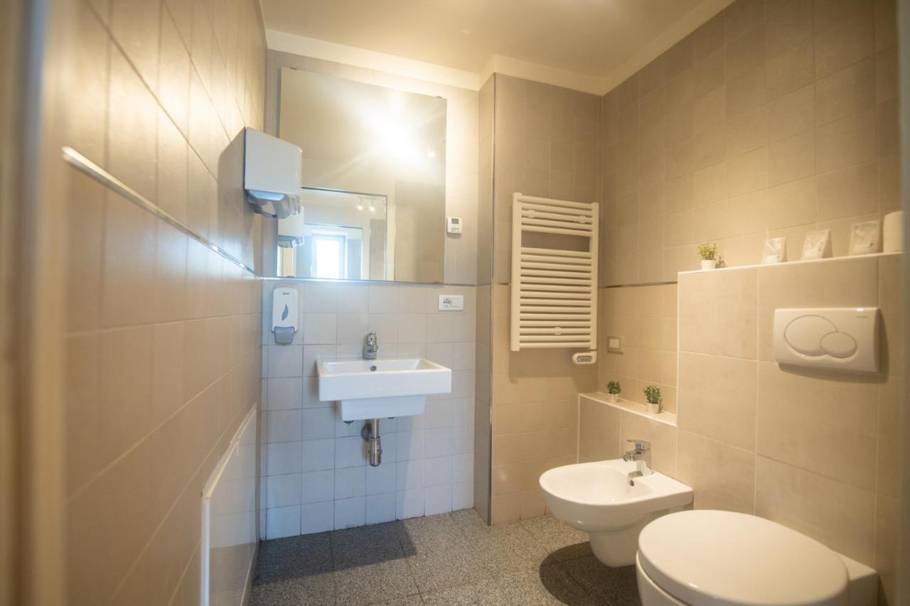 350 M Dalla Stazione L Parcheggio Free L Nova Loft Apartment Parma Exterior foto
