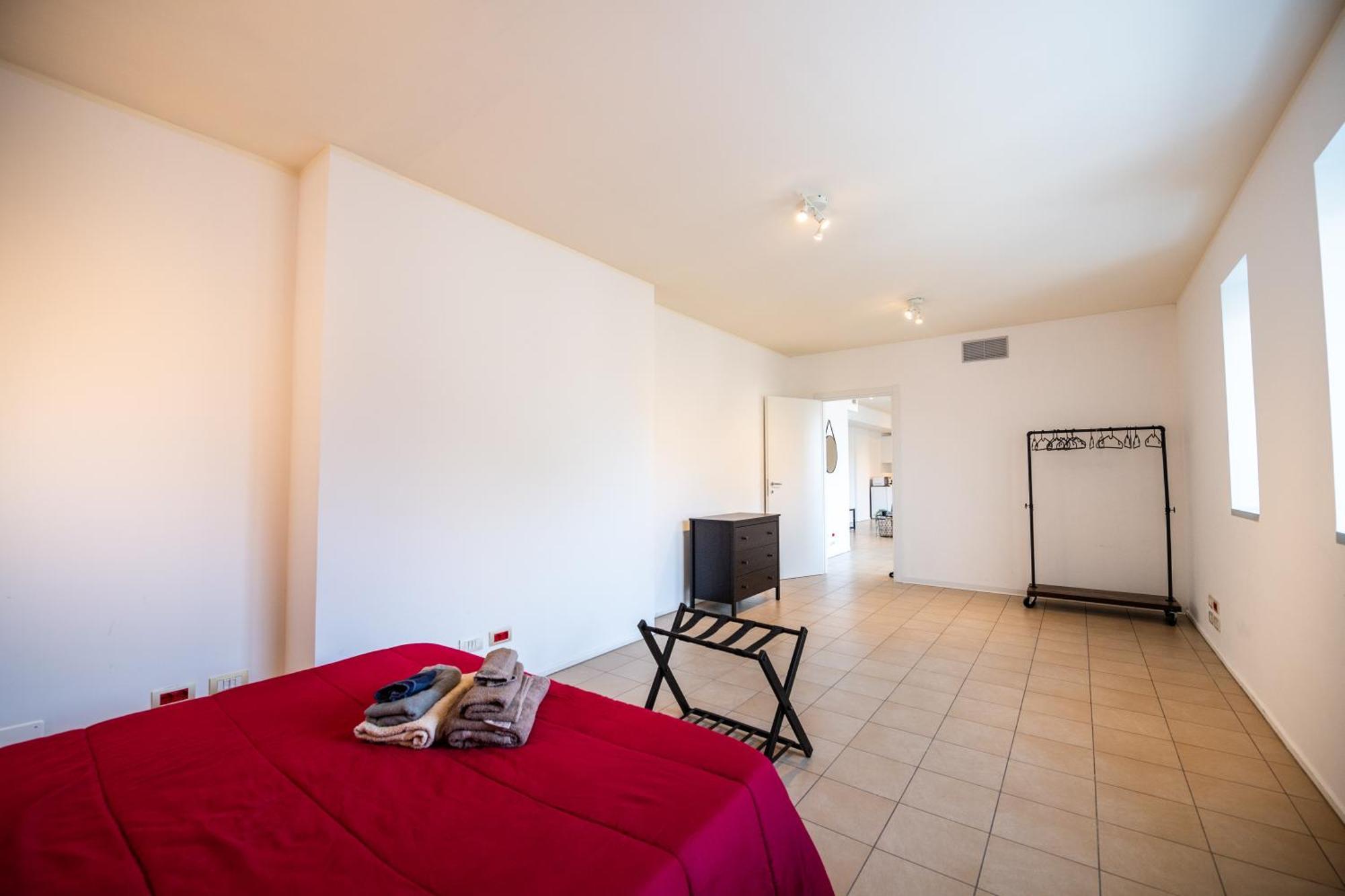 350 M Dalla Stazione L Parcheggio Free L Nova Loft Apartment Parma Exterior foto